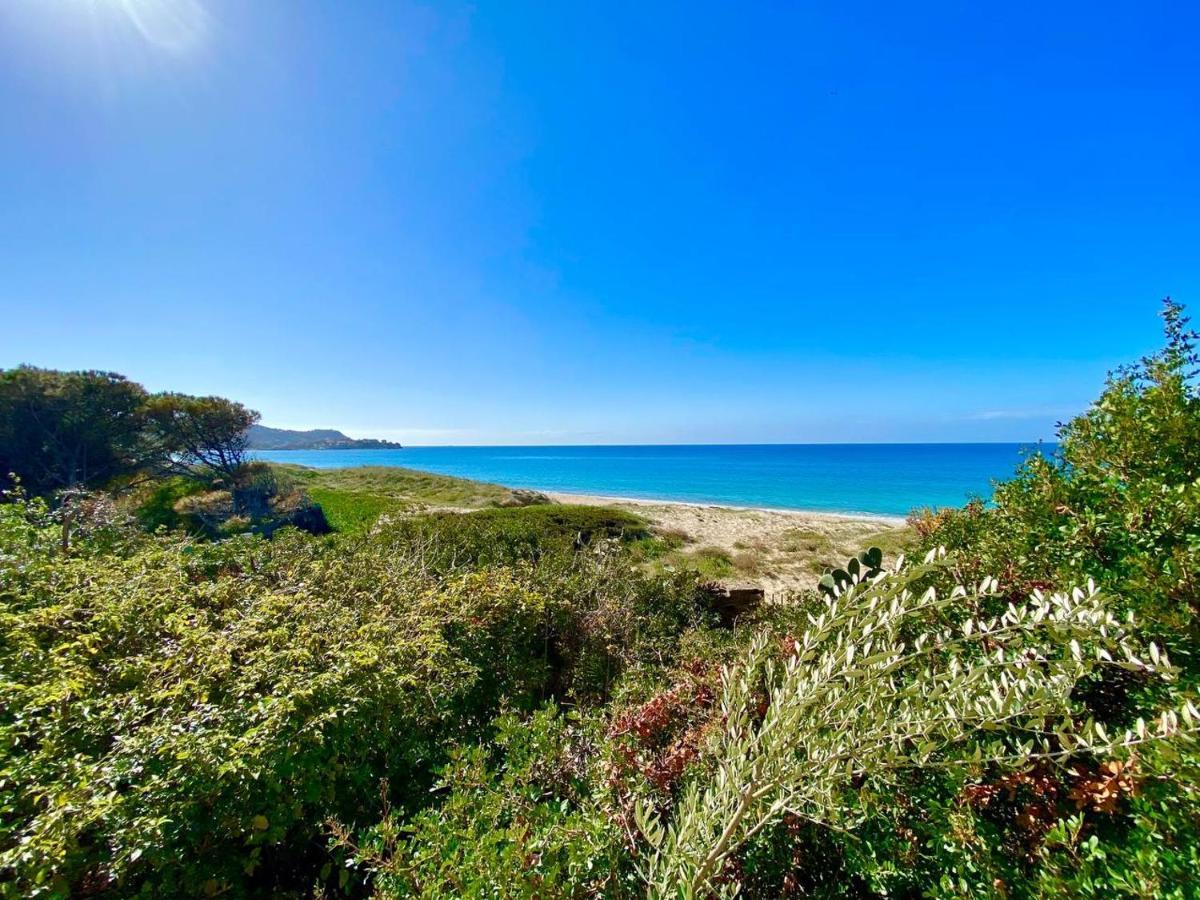 Ferienwohnung Beachfront House Geremeas Sardegna Exterior foto